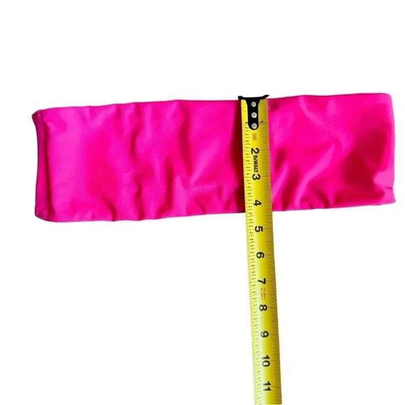 Charlie Holiday Barbie Pink Bandeau Swim Bikini Top 6 NWOT Morgan Barbiecore - Picture 5 of 7